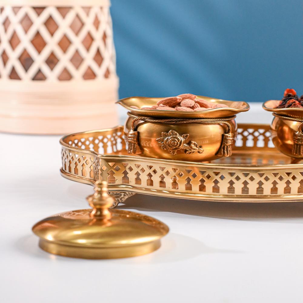 BRASS BOWEL SET WITH TRAY
