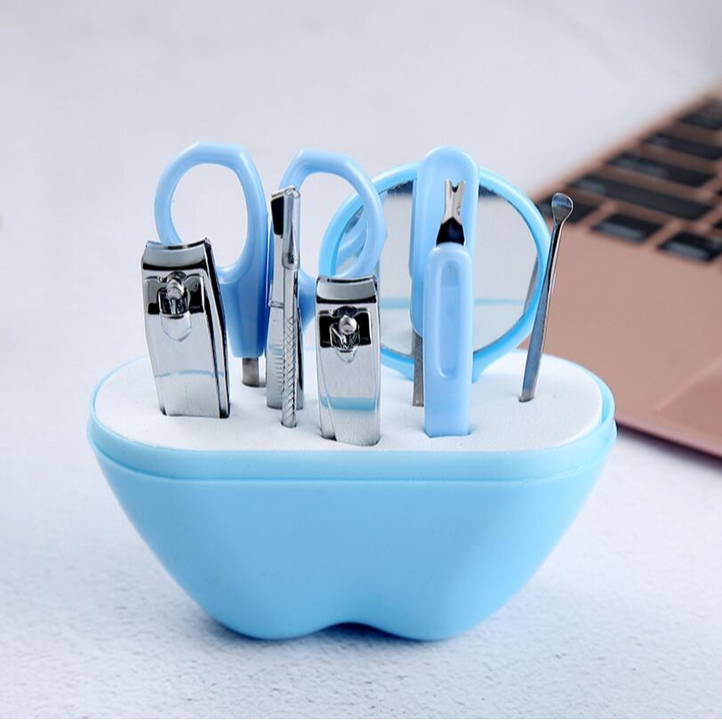 8 IN 1 APPLE SHAPE MANICURE SET