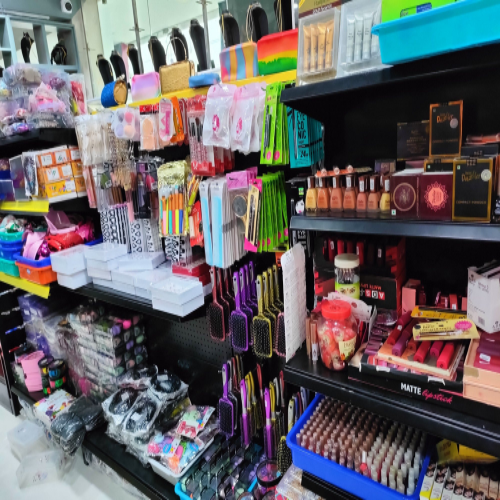 Fancy Store Rack - Capacity: 100 Kg