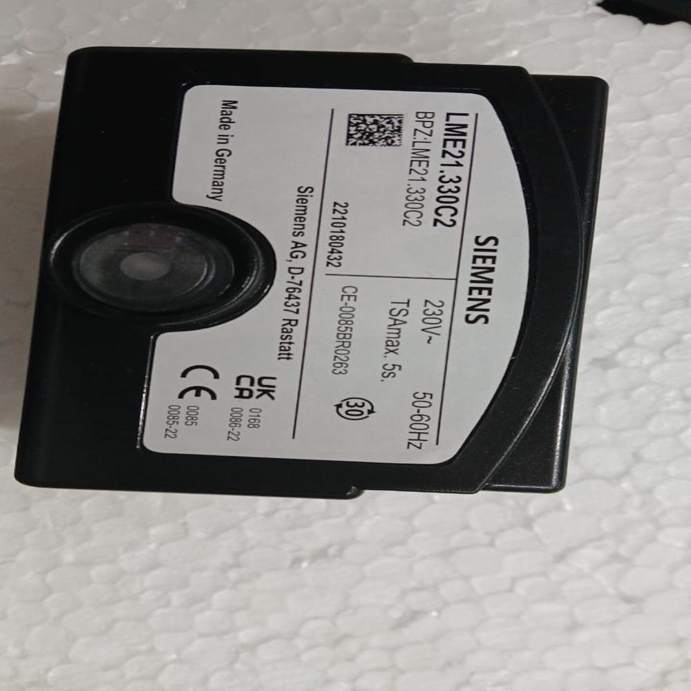 Siemens Sequence Controller Lme22.331c2 - Color: Black