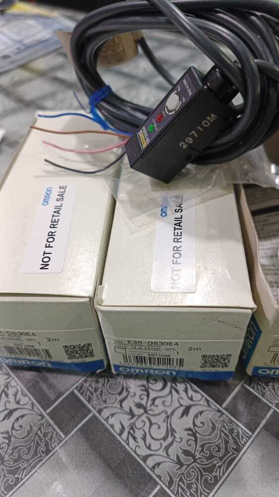 OMRON PROXIMITY SWITCH, E3R-DS30E4