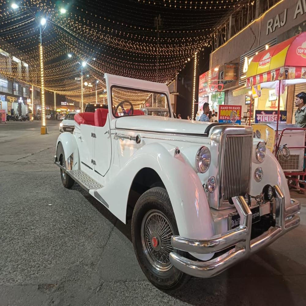 Royal Vintage Car | JB Carts