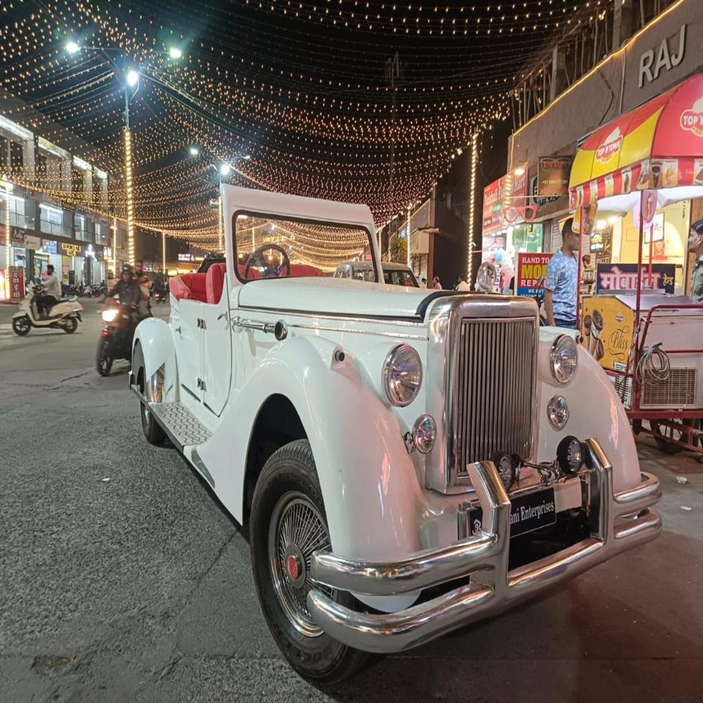 Royal Vintage Car | JB Carts