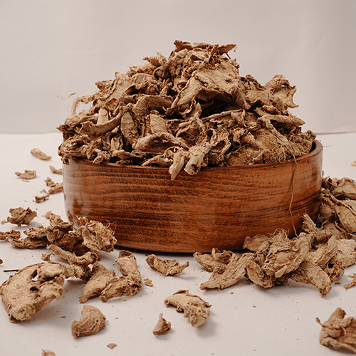 Dry Ginger Flakes - Color: Brown