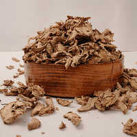 Dry Ginger Flakes - Color: Brown