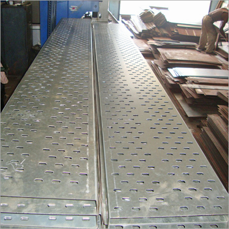 इलेक्ट्रिकल केबल ट्रे