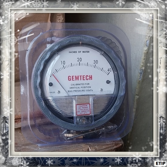Differential Pressure Gauge Gemtech - Metal Alloy, 4" Diameter, White/black | 2% Accuracy, Portable, Dual-scale Measurement, Durable Design