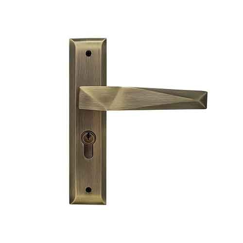 SM-01-02-02 Yale SM series Mortise Lock Comboset with backplated Handle Cylinder with Knob inside and keys Outside Antique Brass