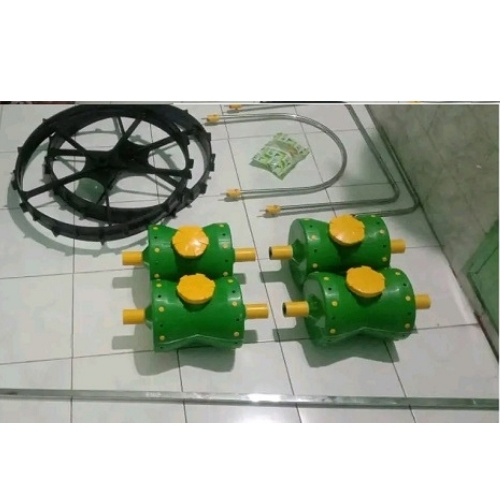 Manual Paddy Drum Seeder - Color: Green