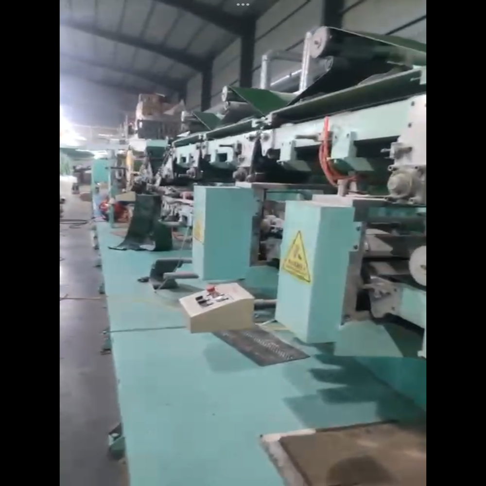 Running Adult Diaper machine