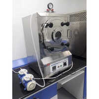 Laboratory Vacuum Oven - Equipment Materials: Metal