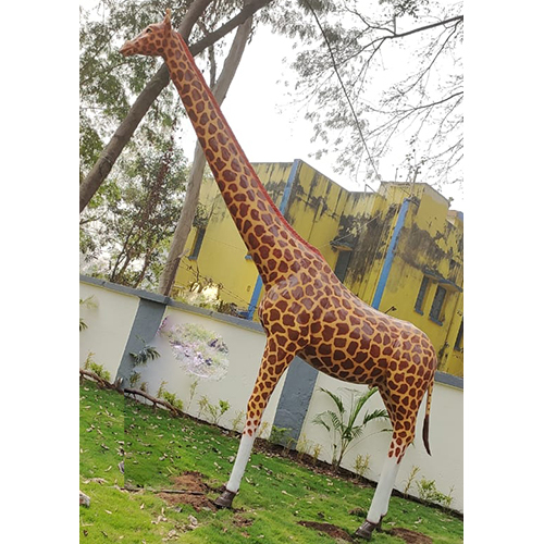 FRP Giraffe Statue