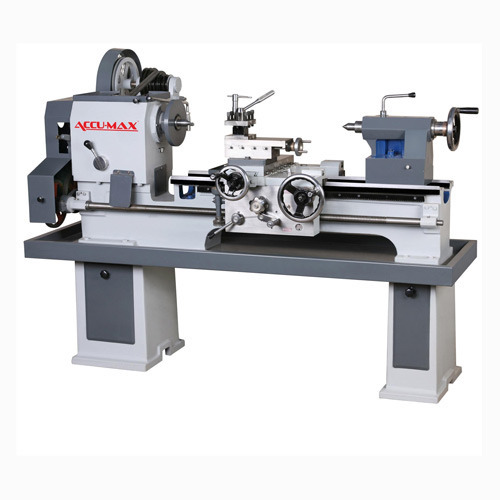 Belt Driven Medium Heavy Duty Lathe machine 5.5 feet