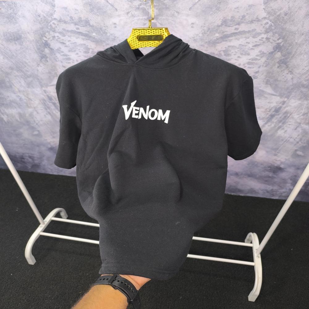 Men's hooded t-shirts