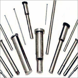 स्टेनलेस स्टील में पियर्सिंग पंच हैं