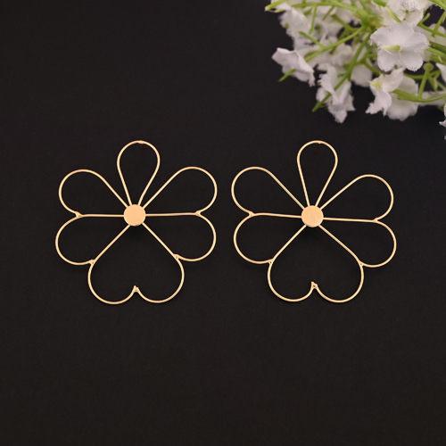 Brass Gold Plated Bloom Flower Stud Earring - Color: Golden