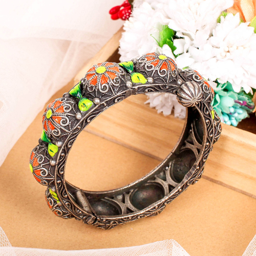 Vintage Handmade Bangle