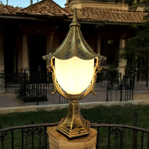 Victorian Beacons Gate Lamp