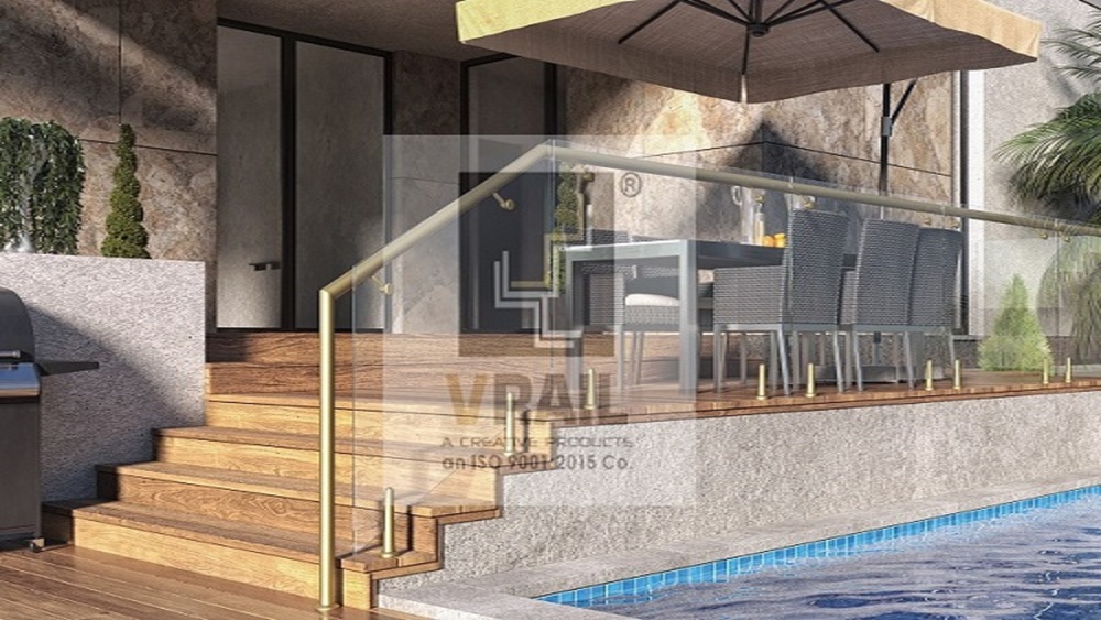 Aluminium Railing With Glass Inserts