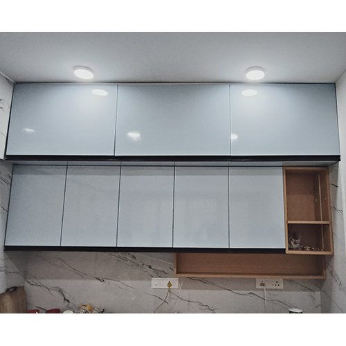 Laminate Shutter Kitchen - Color: White