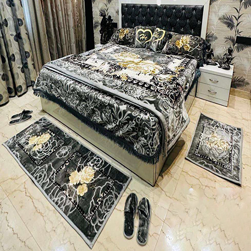 Cutie Pie 10pc Set Woolen Blanket