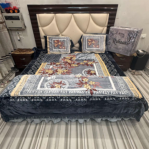 Ruhani 6pc Set Woolen Blanket