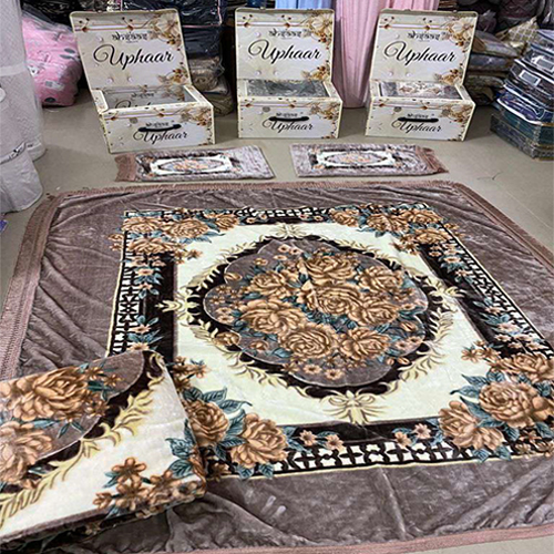 Uphaar 6pc Set Woolen Blanket - Age Group: Adults