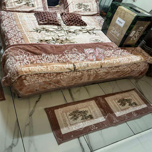 Zaria 10pc Woolen Blanket