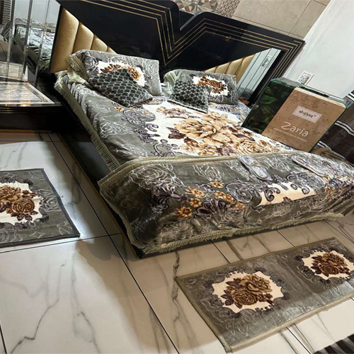Zaria 10pc Set Woolen Blanket