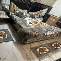 Zaria 10pc Set Woolen Blanket