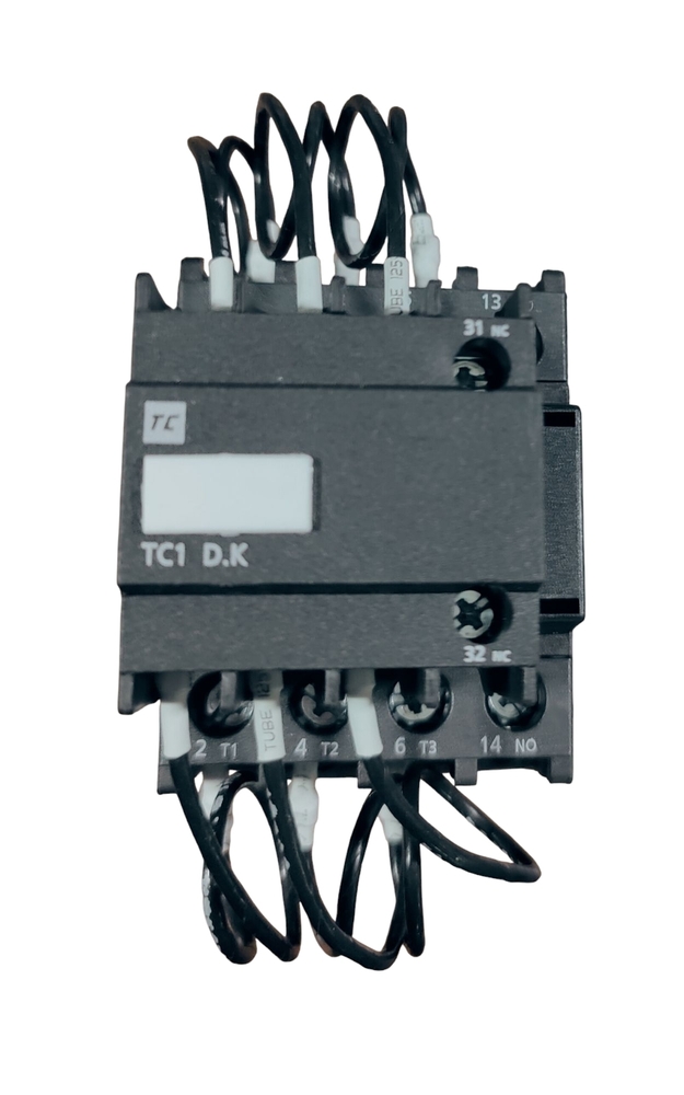 C&s Capacitor Tc1d20k11m7 - 415v, 20kvar Coil Voltage: 220v, 50/60hz | 1no + 1nc Configuration For Reliable Capacitor Switching