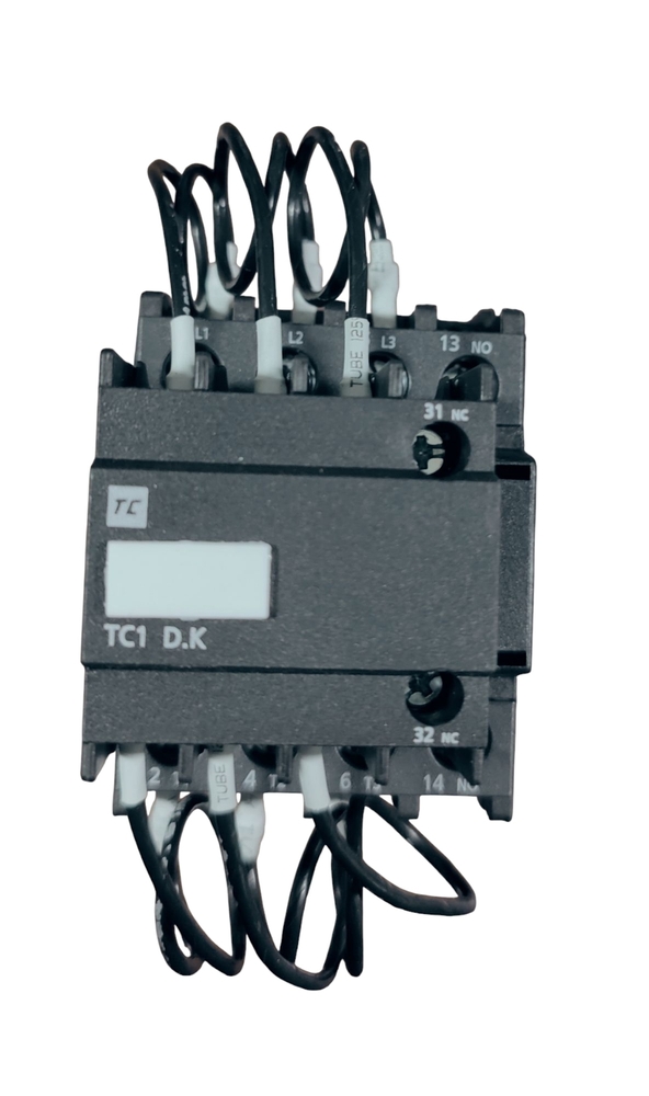 C&s Capacitor Tc1d20k11m7 - 415v, 20kvar Coil Voltage: 220v, 50/60hz | 1no + 1nc Configuration For Reliable Capacitor Switching