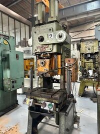 # 1645 AMADA  C FRAME SINGLE CRANK PRESS