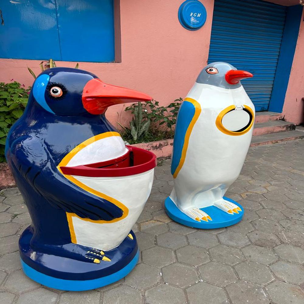 Penguin Animal Shape Dustbin