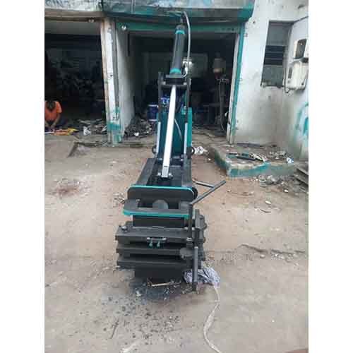 Triple Action Scrap Baling Machine Jumbo - Color: Grey