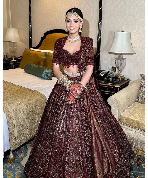 Elegant Maroon Bridal Lehenga Choli with Intricate Embroidery