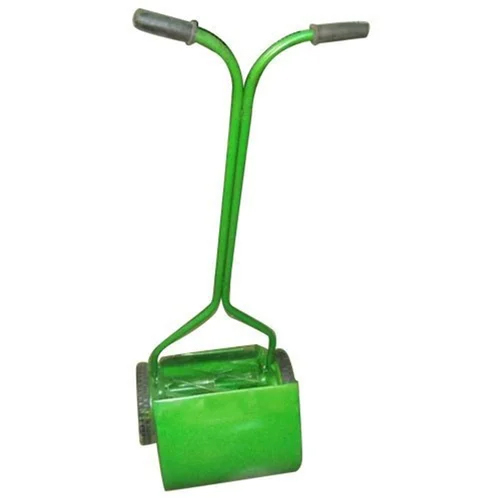 Hand Operated Grass Cutting Machine