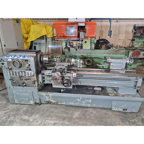 TURRI 250 Lathe Machine