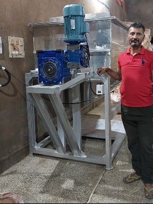 Automatic tea mixing machine