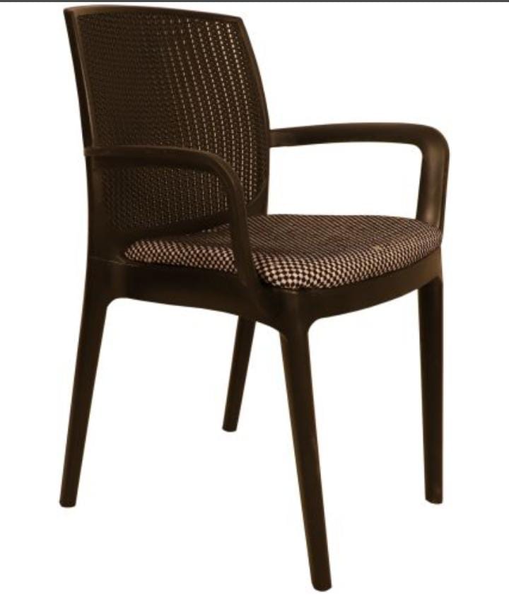 DIYA BEETA HANDLE WITH CUSHION CHAIR 