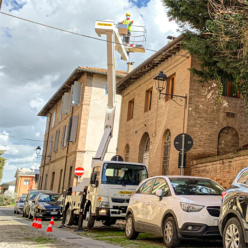 P 160 A Low Smart Class Aerial Working Platform - Attributes: Strong
