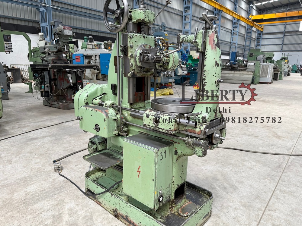 Gear Hobbing Machine