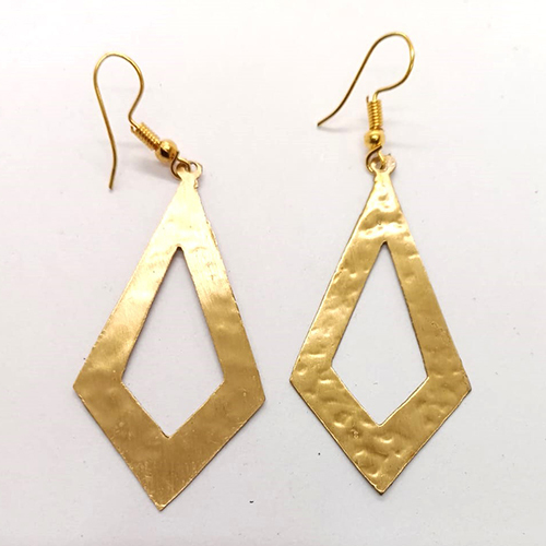 Handmade Hanging Earring - Color: Golden