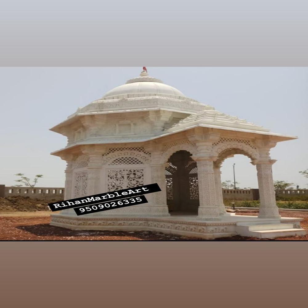 Outdoor Marble Temple - Heavy White Marble, Variable Dimensions | Polished Finish, Ideal For Outdoor Religious Structures Or Garden Features