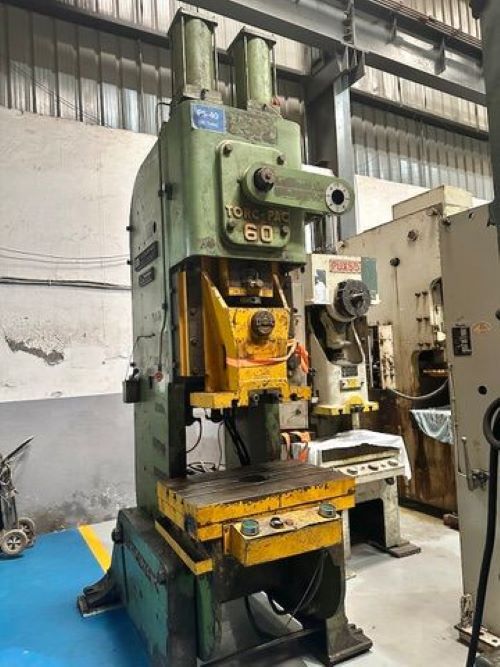 1668 AMADA  C FRAME SINGLE CRANK PRESS