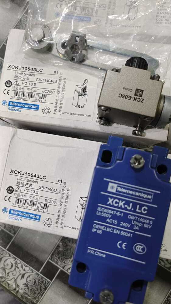 TELEMECHANIQUE LIMIT SWITCH, XCKJ10543LC