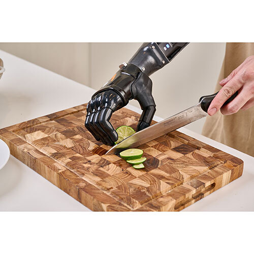 Vulcan Multi-grip Myoelectric Hand - Accuracy: 90 %