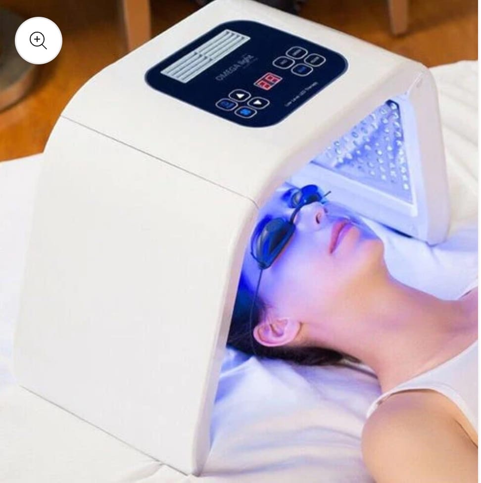 OMEGA FACIAL LIGHT