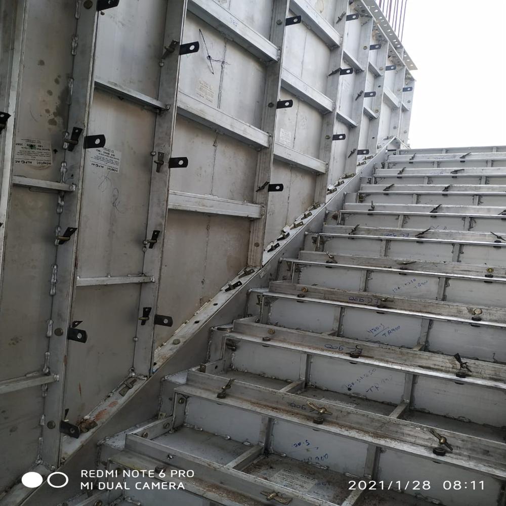 Monolithic Formwork System - Application: Construction