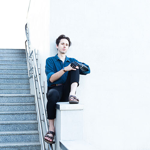 Artificial Hand Prosthesis - Accuracy: 90 %